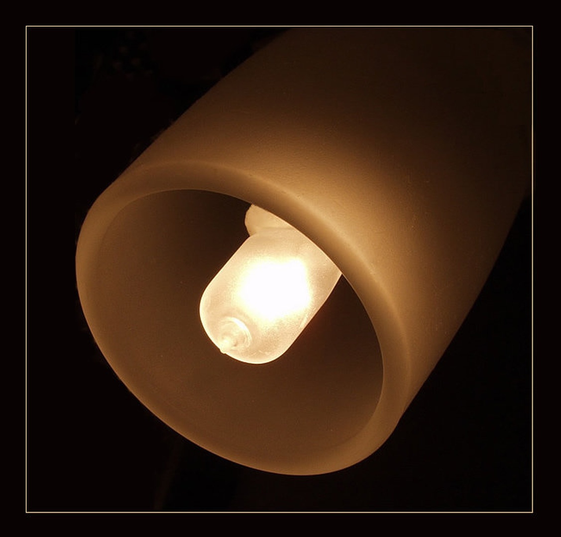 Lampa by Uroš Uršej
