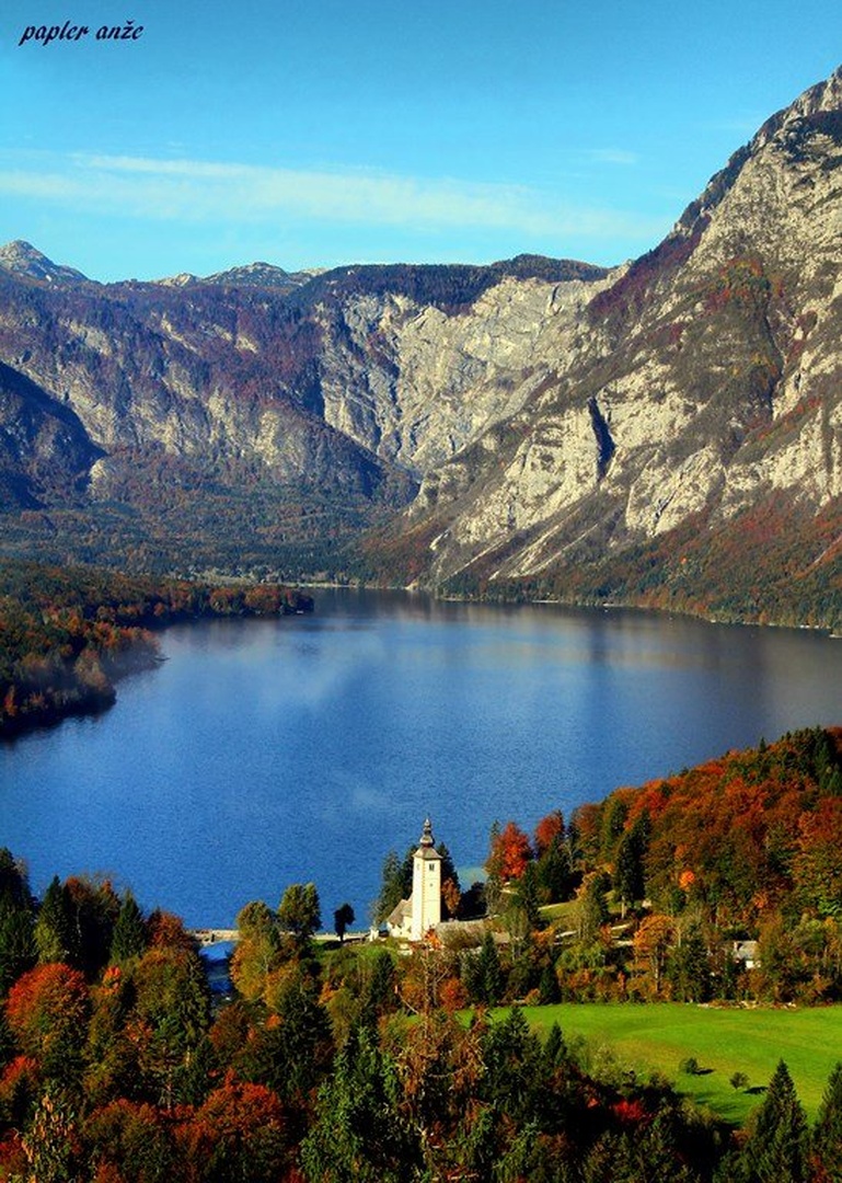 boh.jezero by anže papler