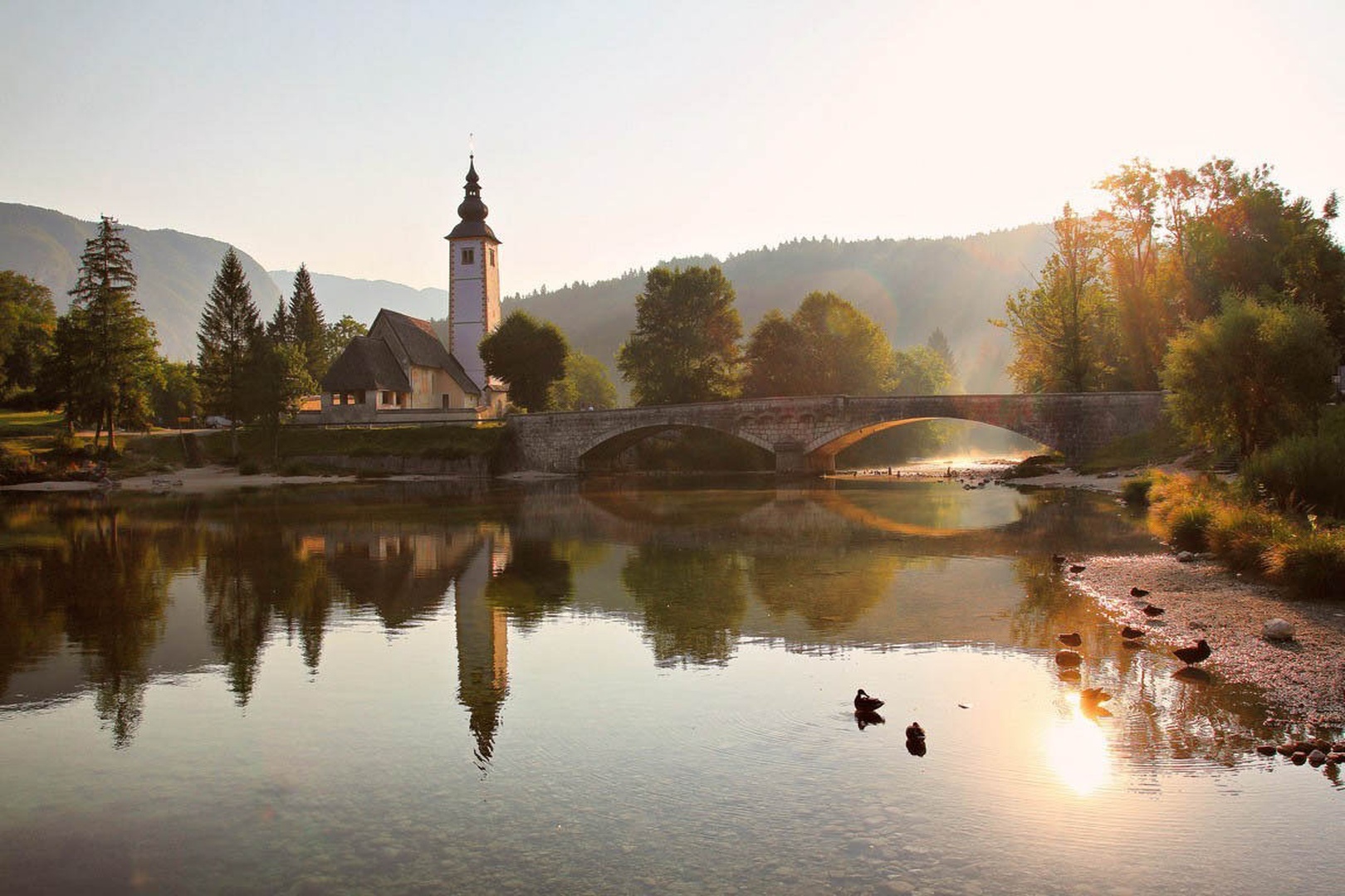 mavrično jutro by anže papler