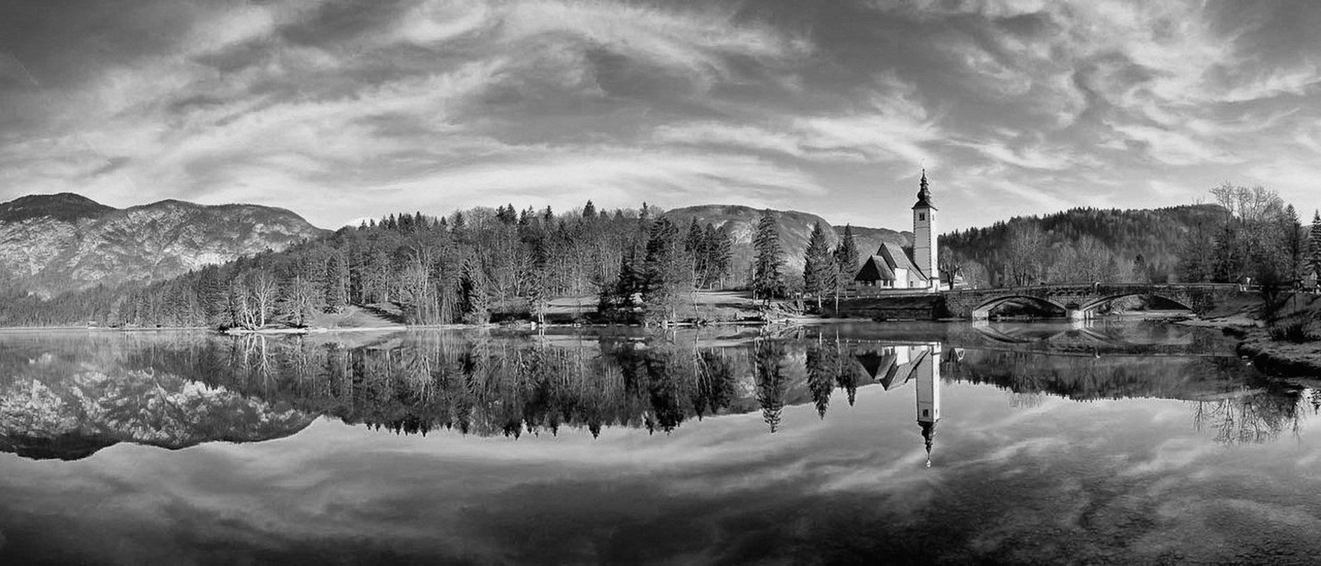 BW by anže papler