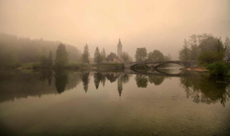 Megleno jutro by anže papler