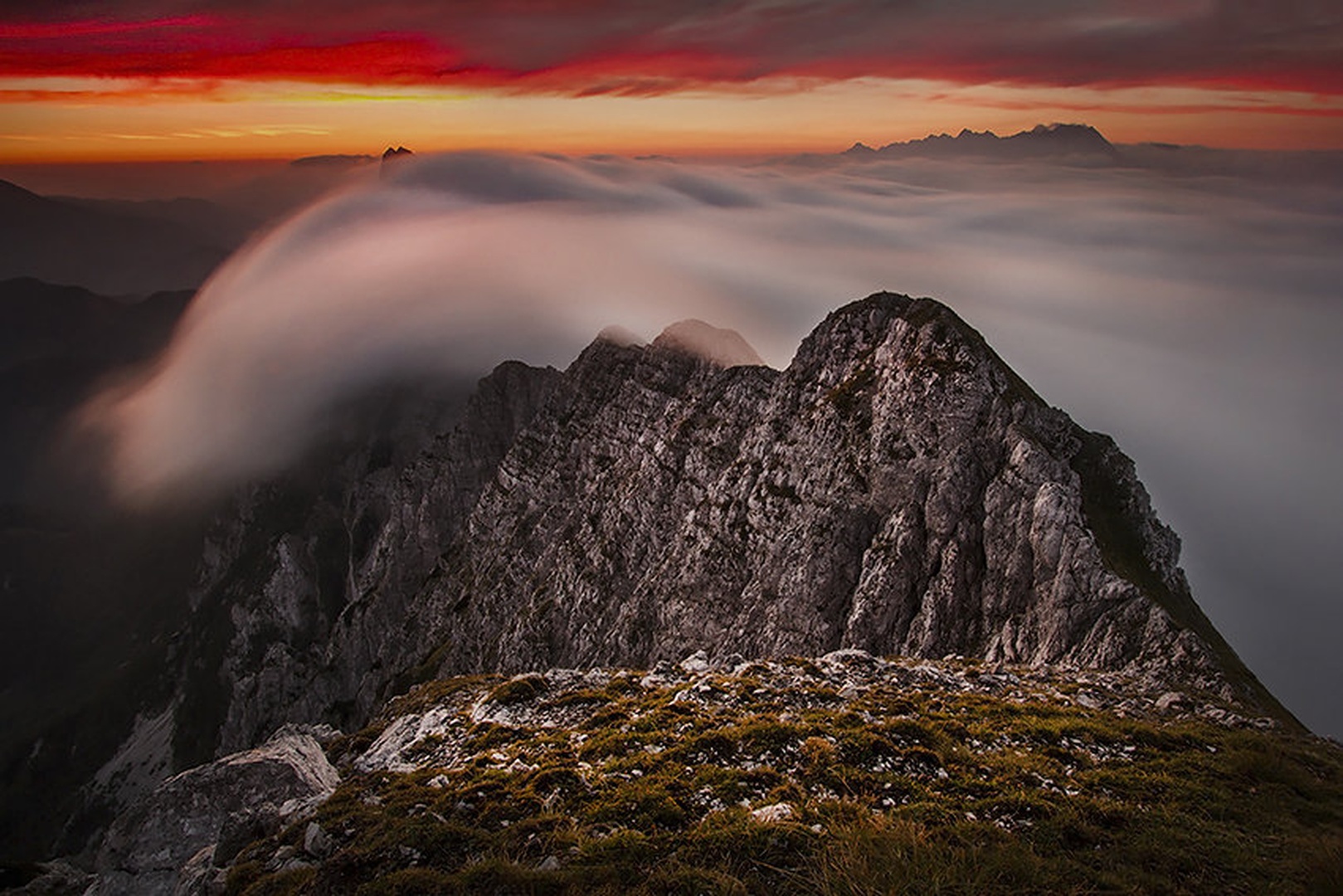 Alpsko mleko :) by Piotr Skrzypiec