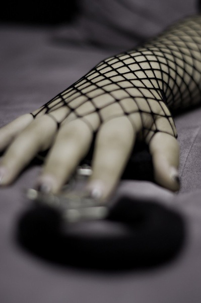 Fishnet cuffs by Jože