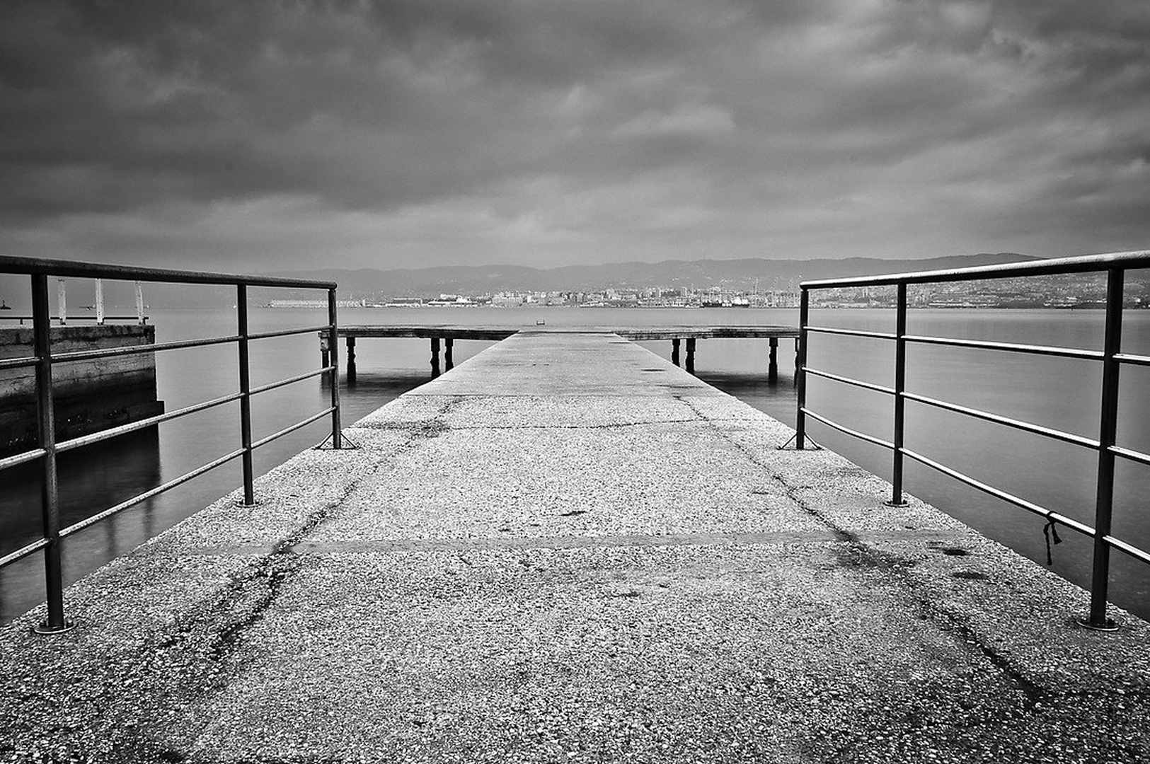 B&W pomol by Aljaz Vidmar