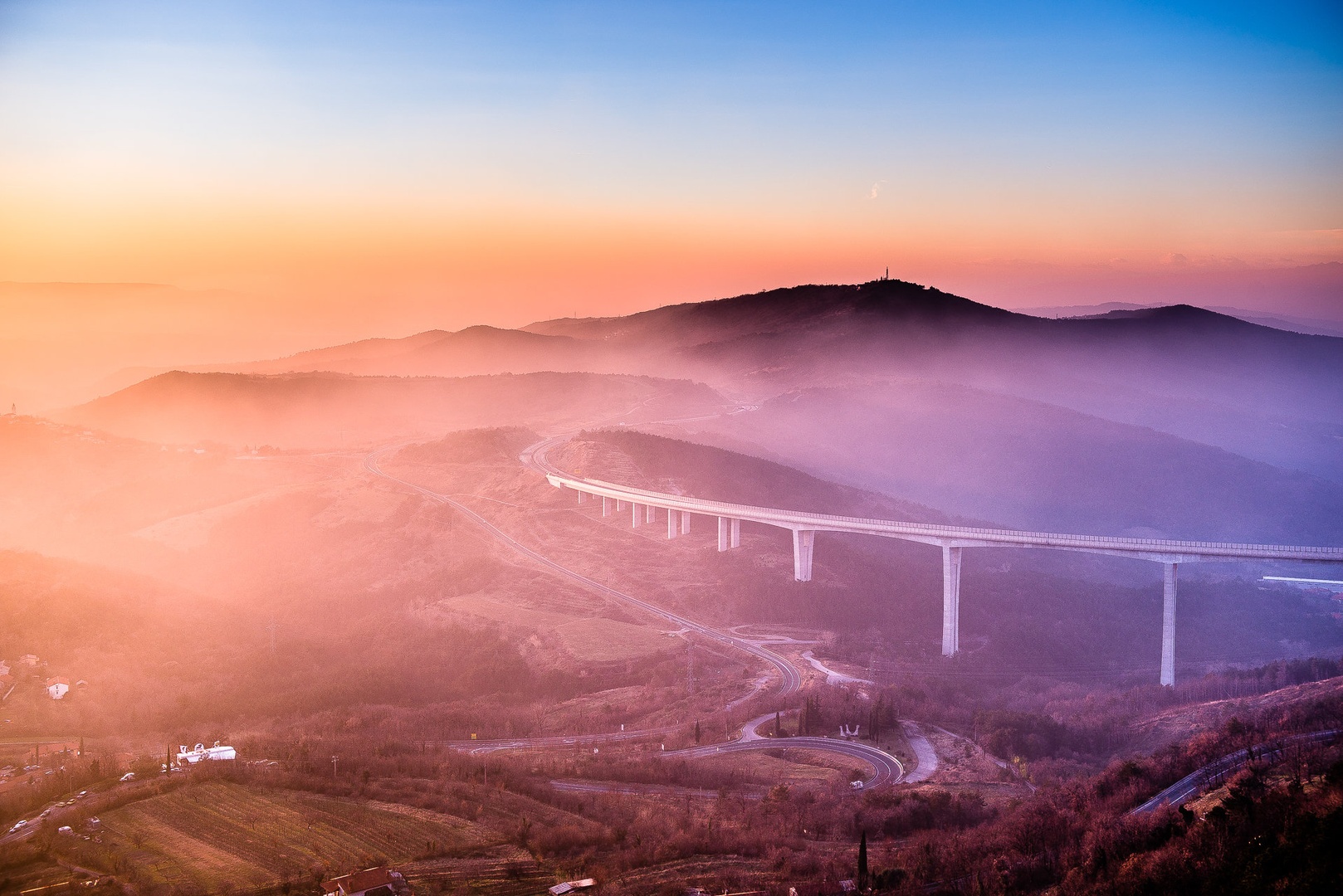 Meglice - viadukt Črni Kal by Aljaz Vidmar