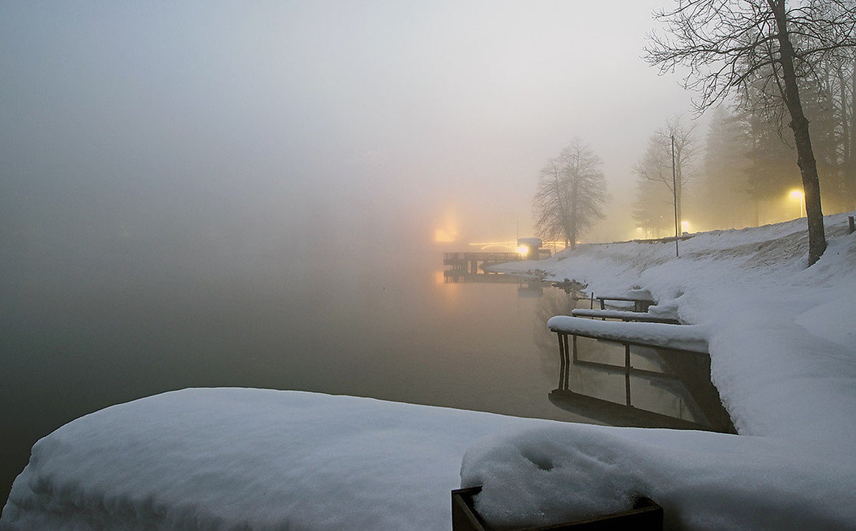 Bohinj je lahko tudi tak by Miro Ažman