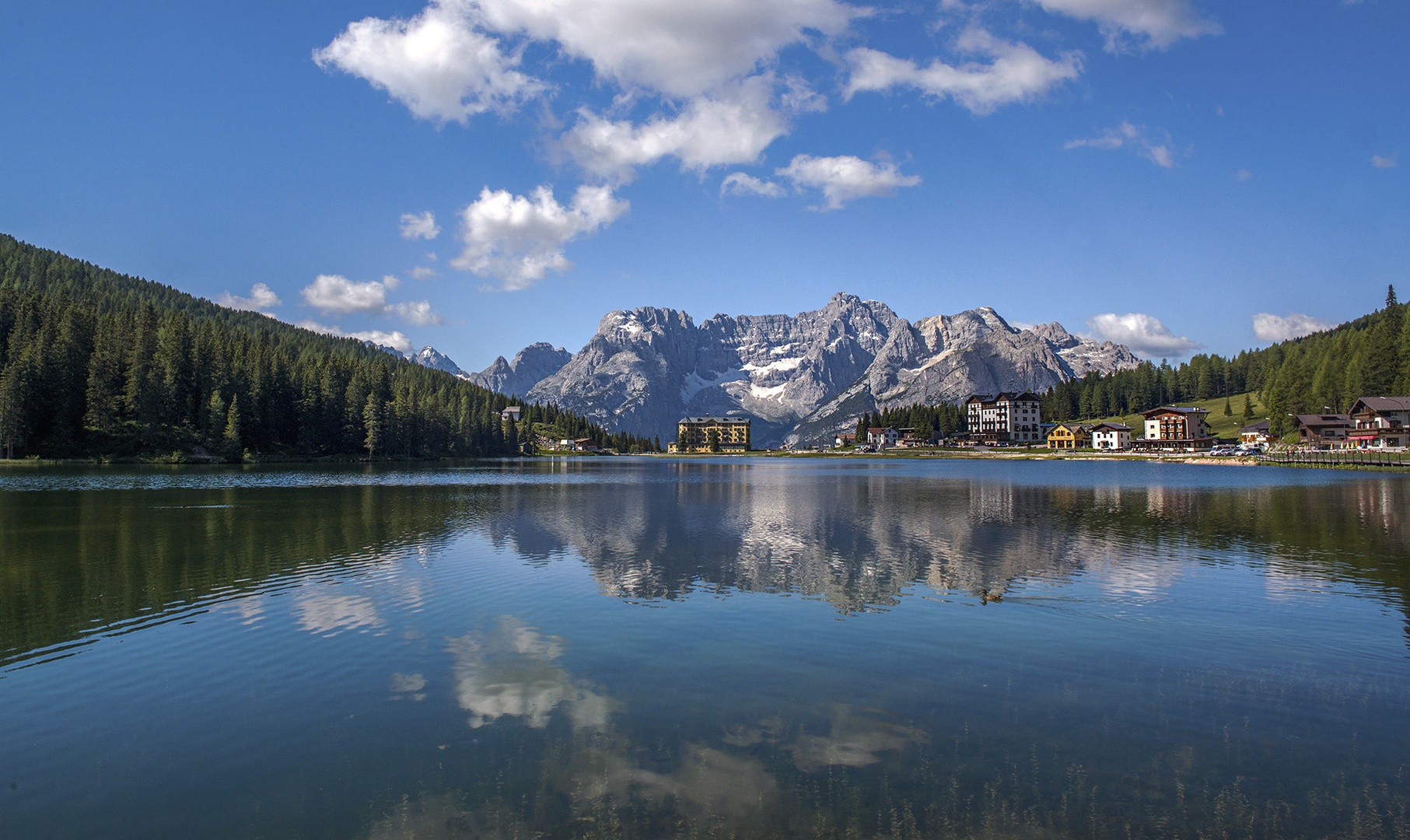 Lago di Misurina - Dolomiti. by Miro Ažman