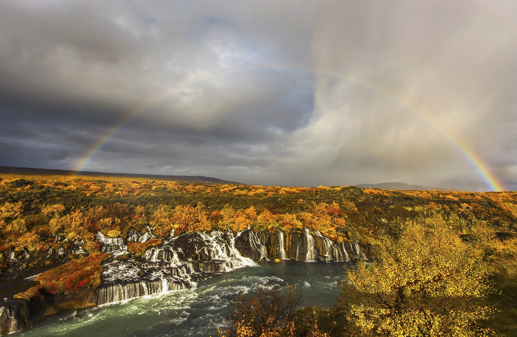 Hraunfossar z mavrico by Miro Ažman