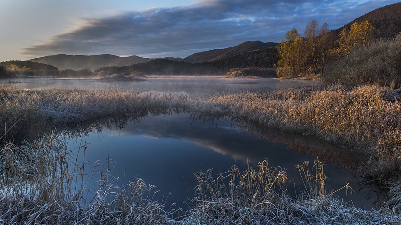Cerkniško jezero by Miro Ažman