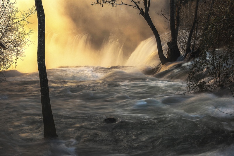 Kravice by Miro Ažman