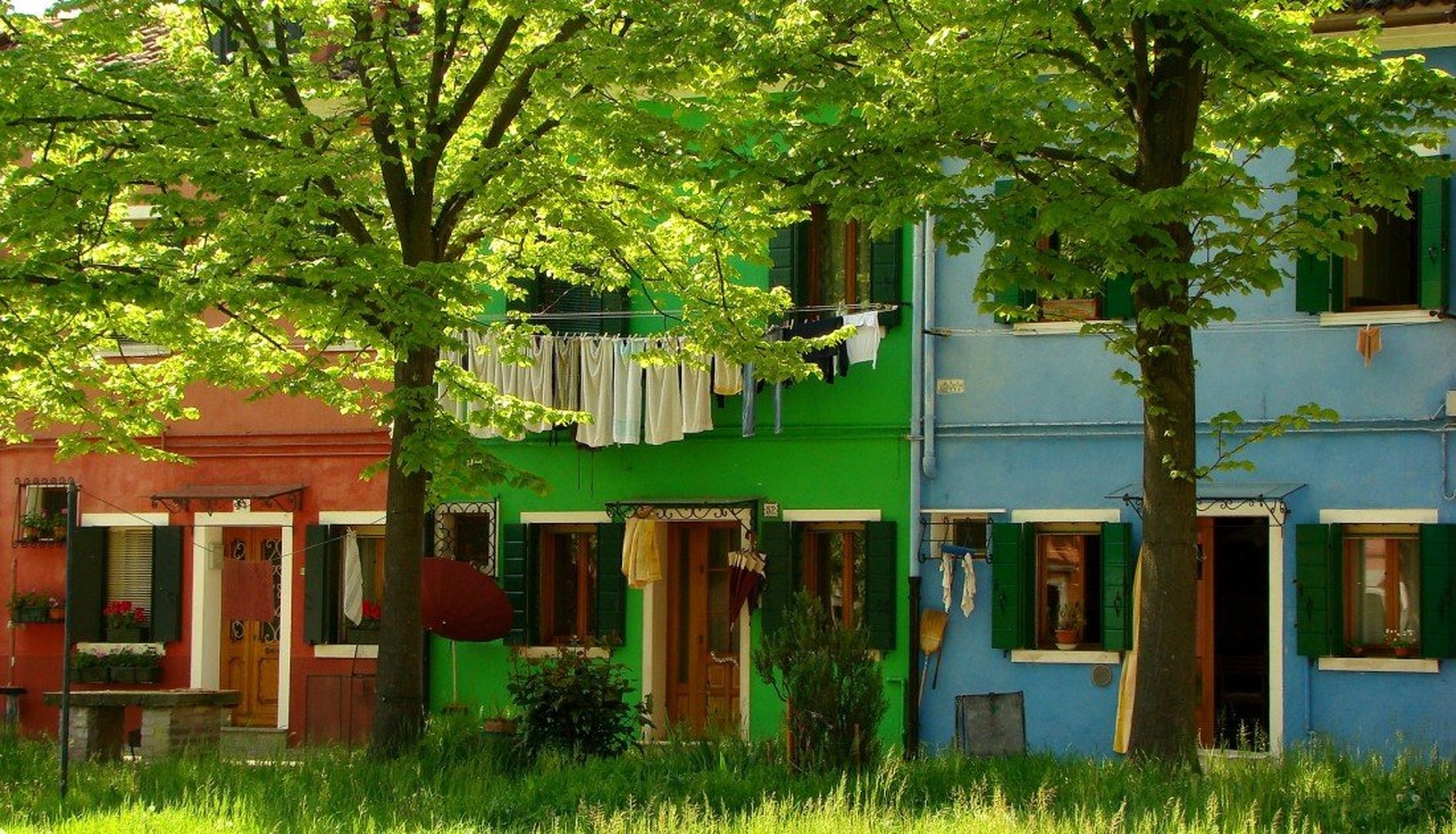 colors of Burano. by