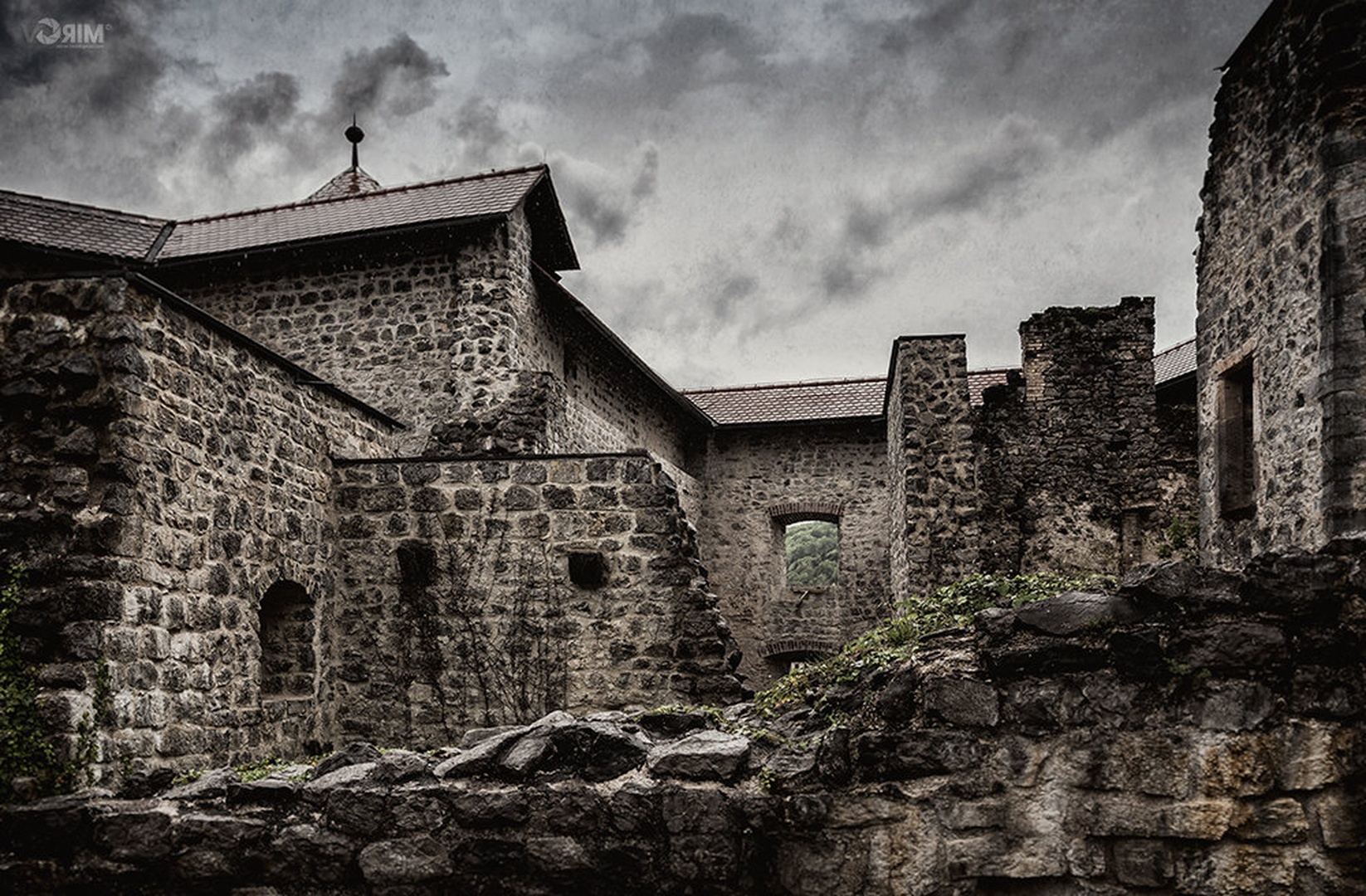 Tih, deževen dan by MiroV