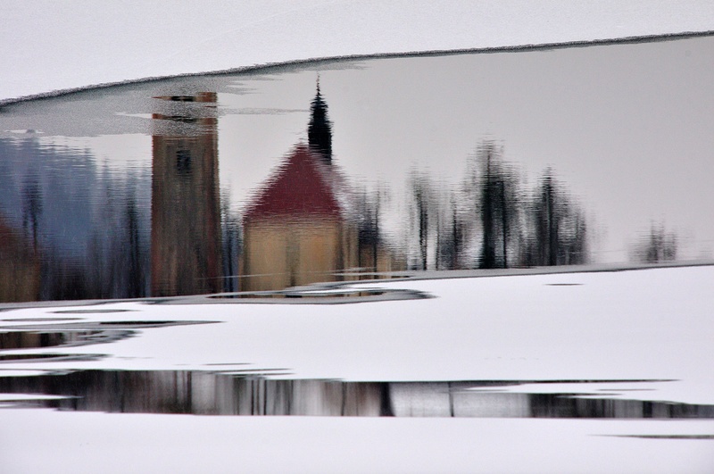 Blejski otok te dni by Simon Krejan
