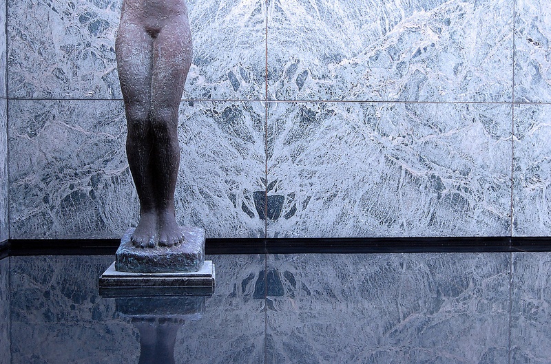 Mies by Amedea Derenda