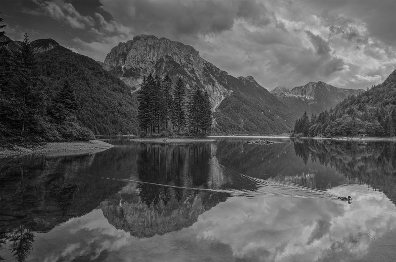 Rabeljsko jezero by Aleš Frelih