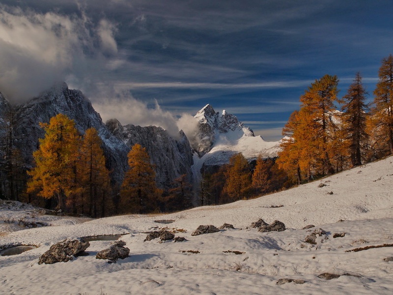 Jutro na Slemenu by Peter Cvenkelj