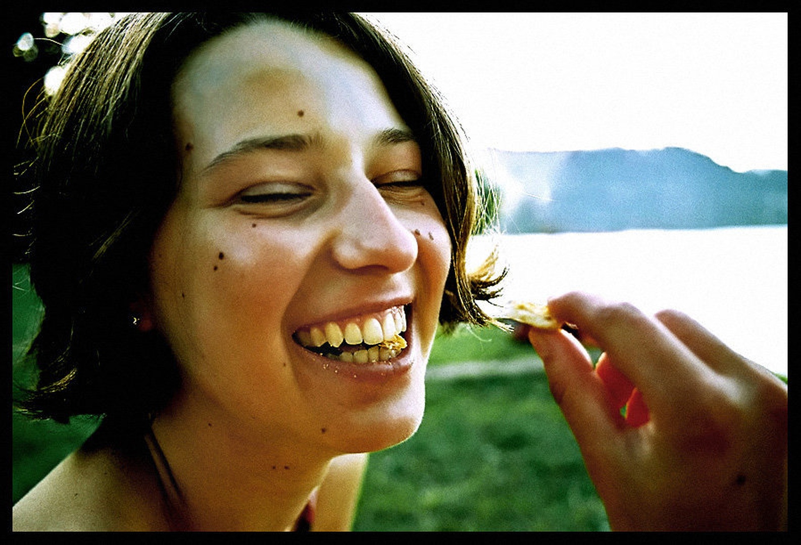 High contrast snack by