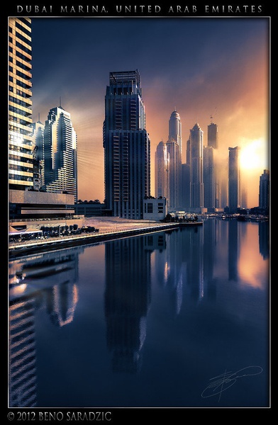 Dubai Marina v jutranji megli by Beno Saradzic