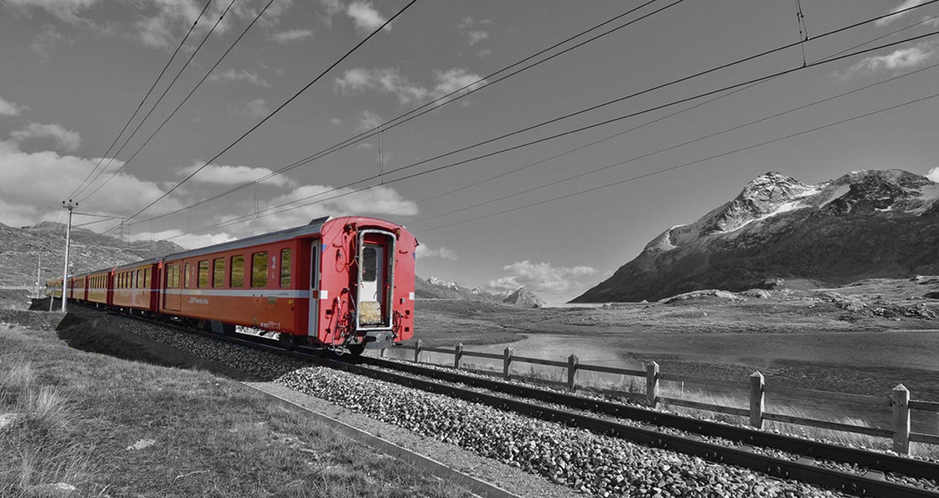 Trenino rosso del Bernina by Igor Jerman