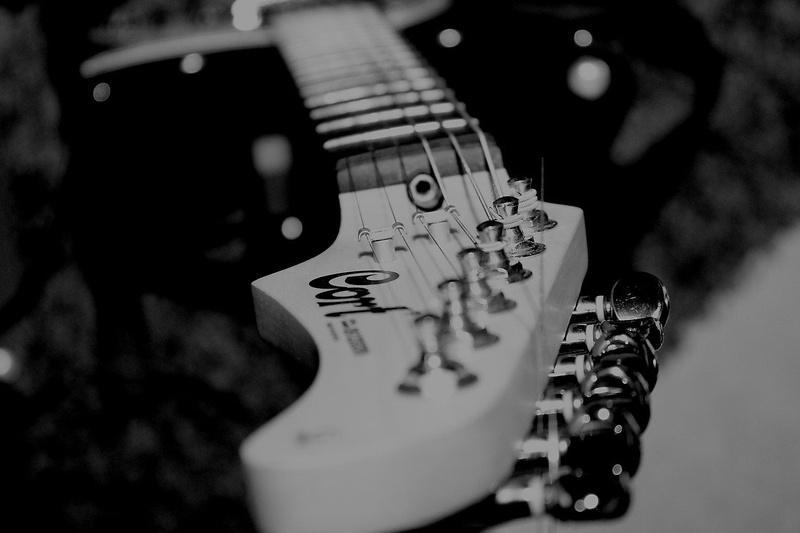 guitar by DK FOTO&VIDEO PRODUKCIJA
