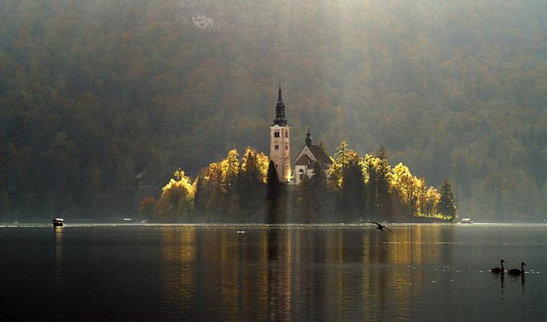 Svetloba od zgoraj by