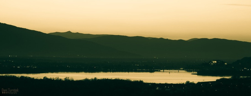Pogled na ptujsko jezero by Danijel Turnšek