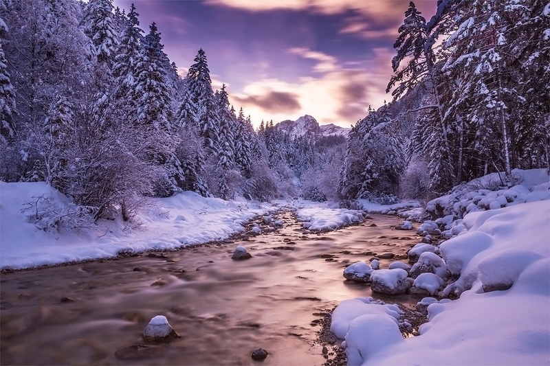 River flow by Danijel Turnšek