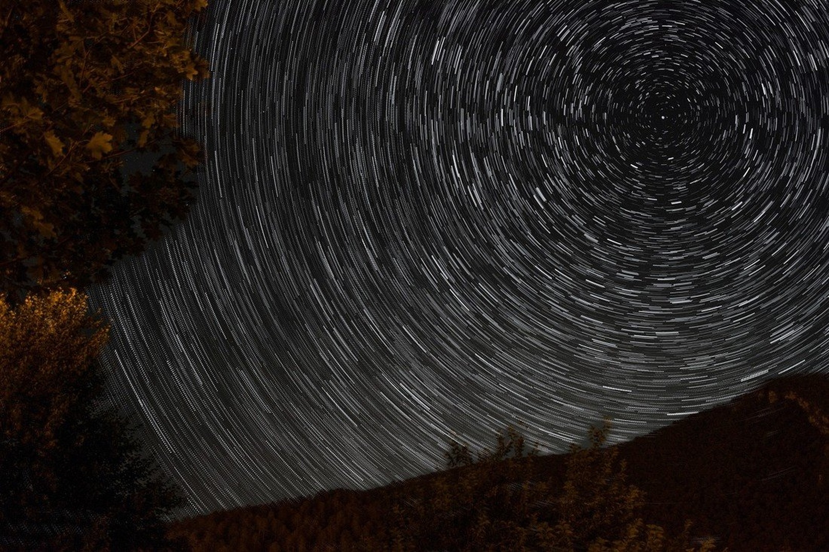 Star trail by Kevin Lozar