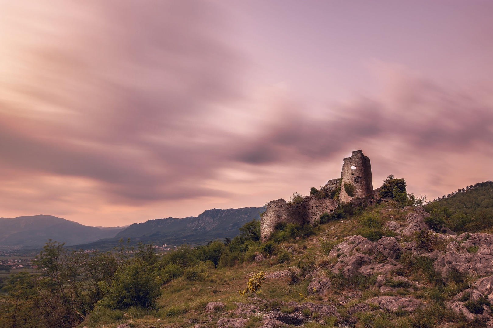 Stari grad by Kevin Lozar