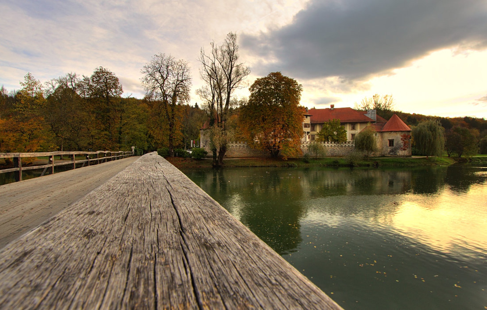 Otočec by sebastjan čebular