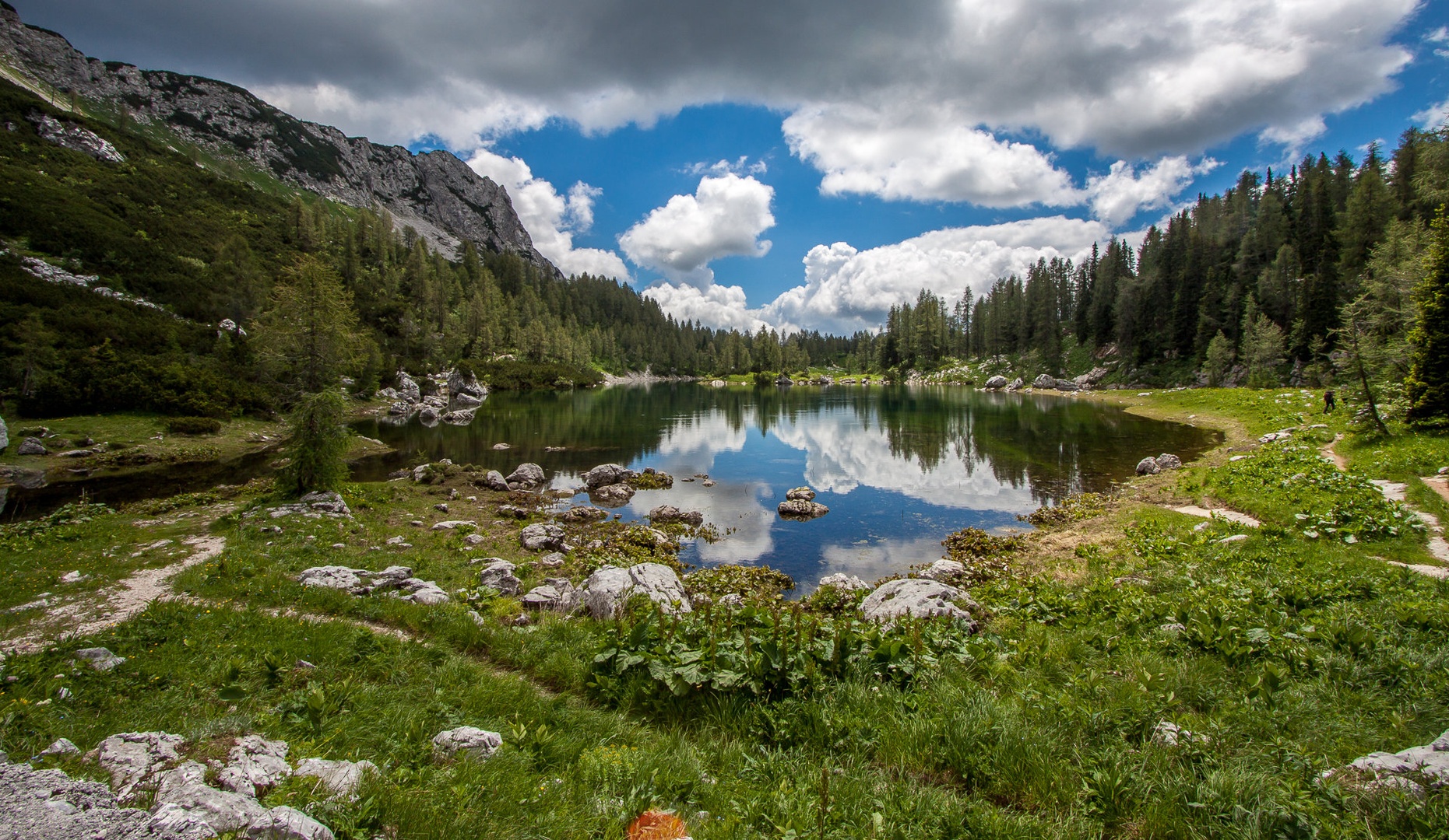 Dvojno jezero by sebastjan čebular