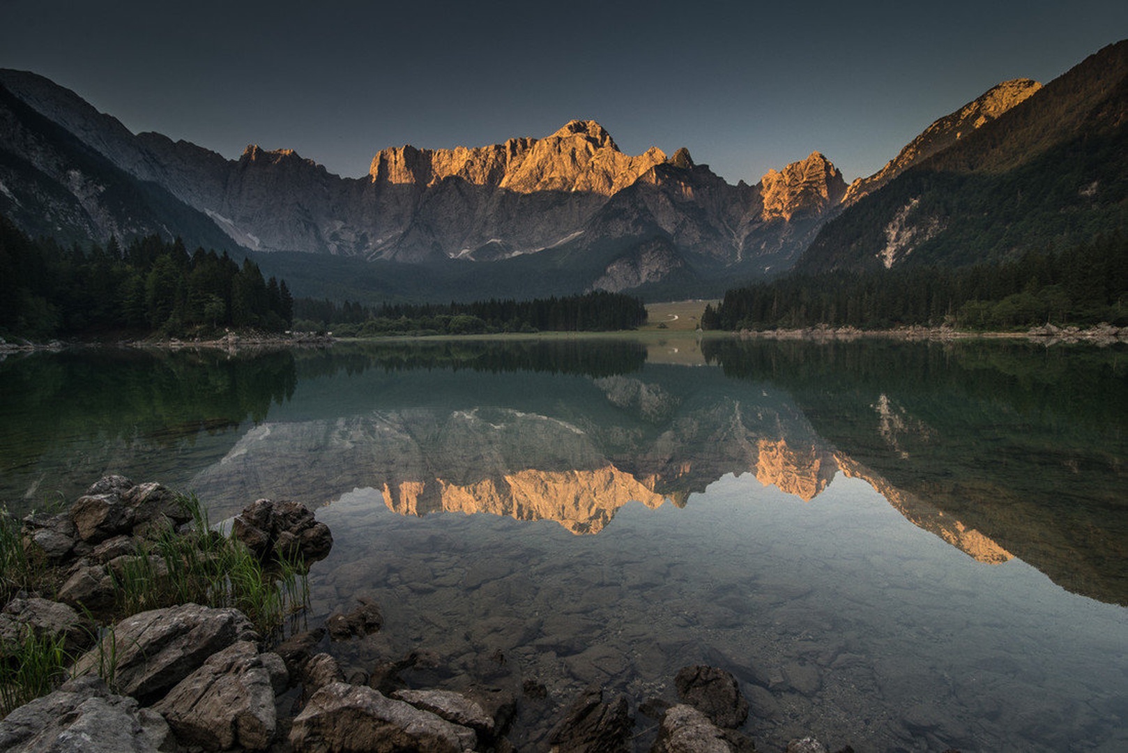 Jezero by senka