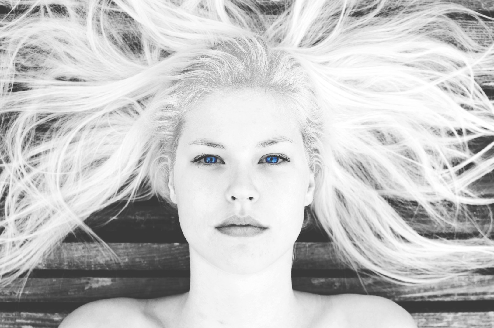 Blue eyes by Jasmin Porčič