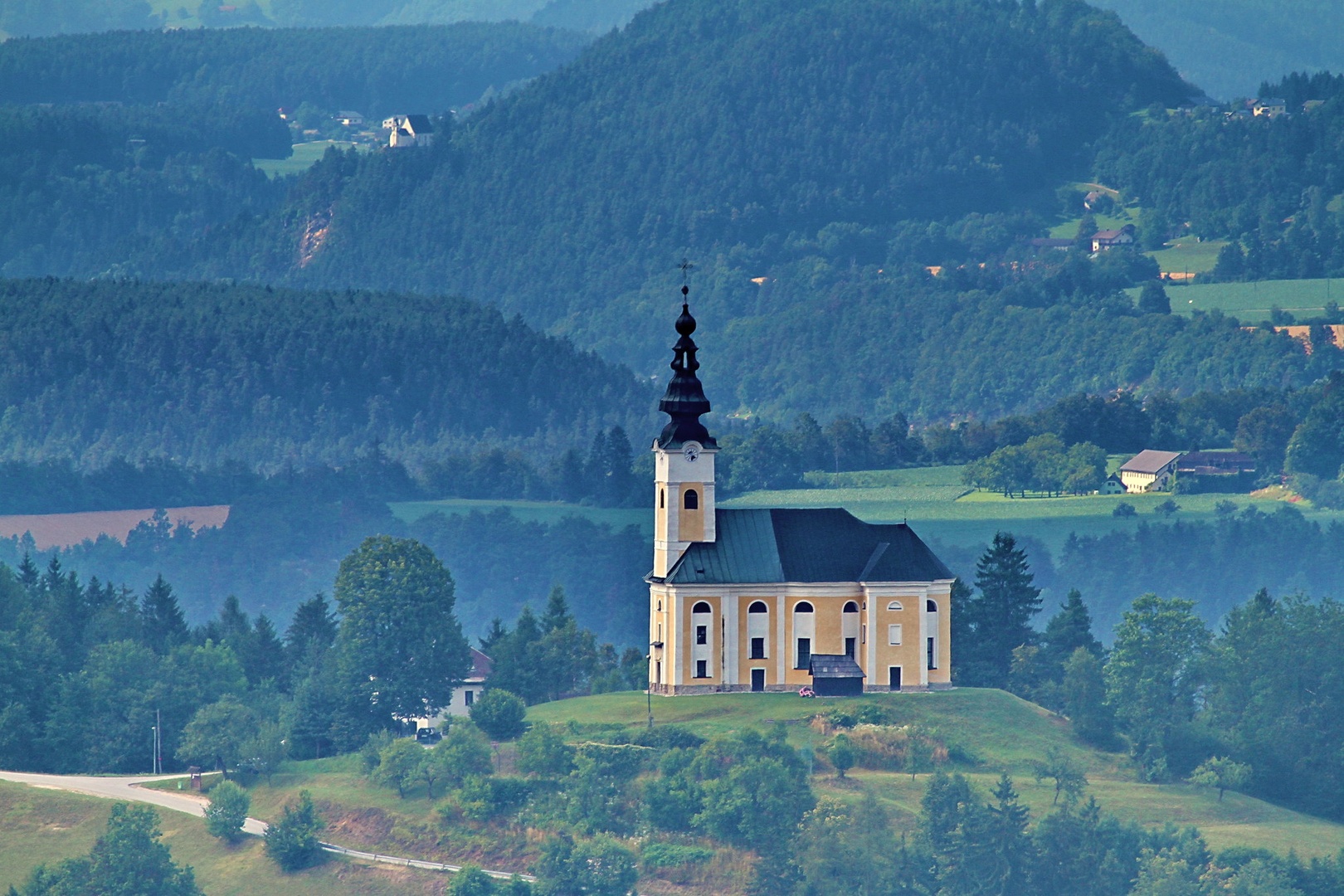 Kronska gora by Gregory Senica