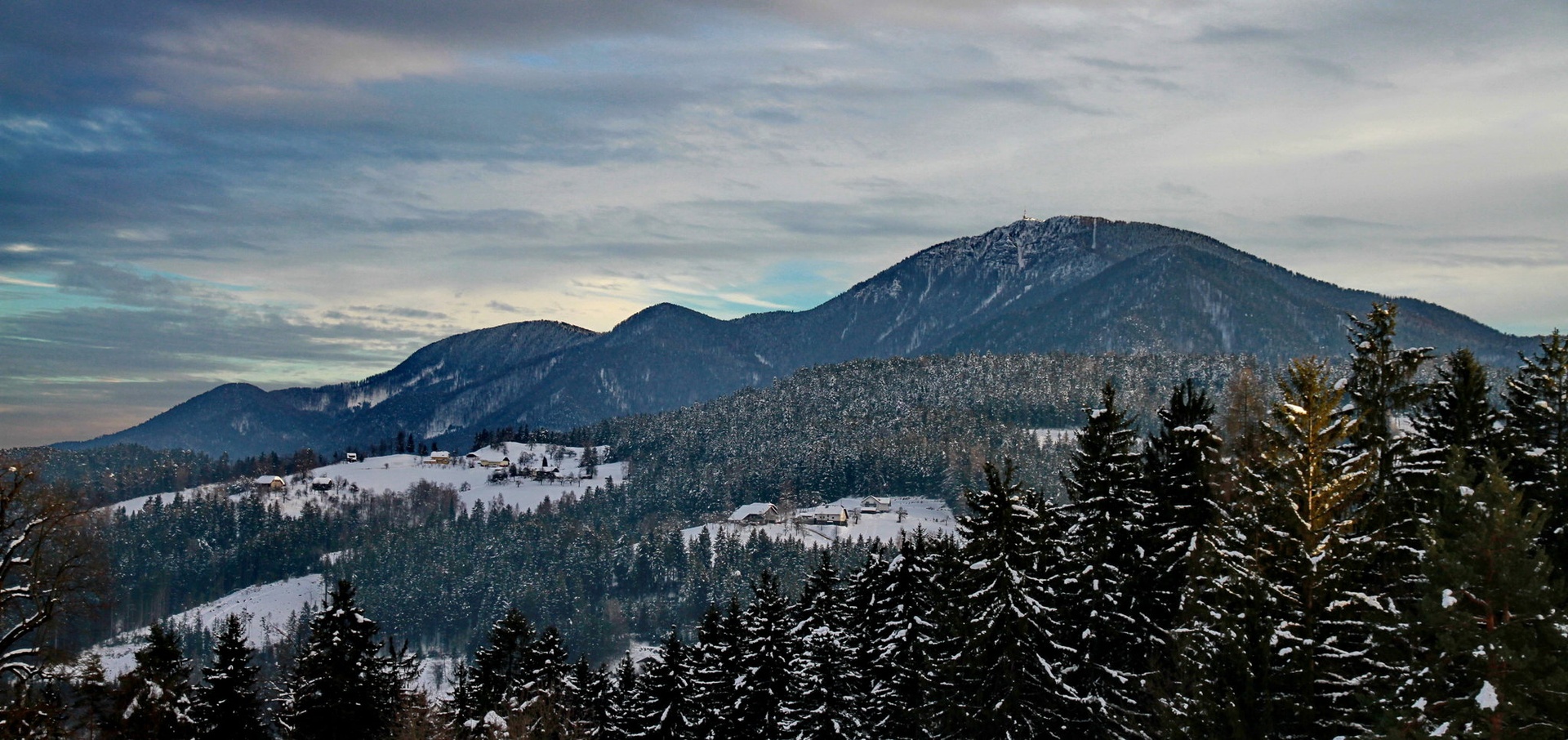 Prelepa koroška by Gregory Senica
