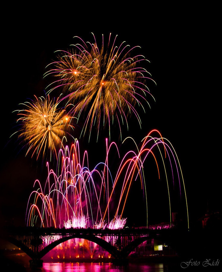 Firework by Nejc Zidarič
