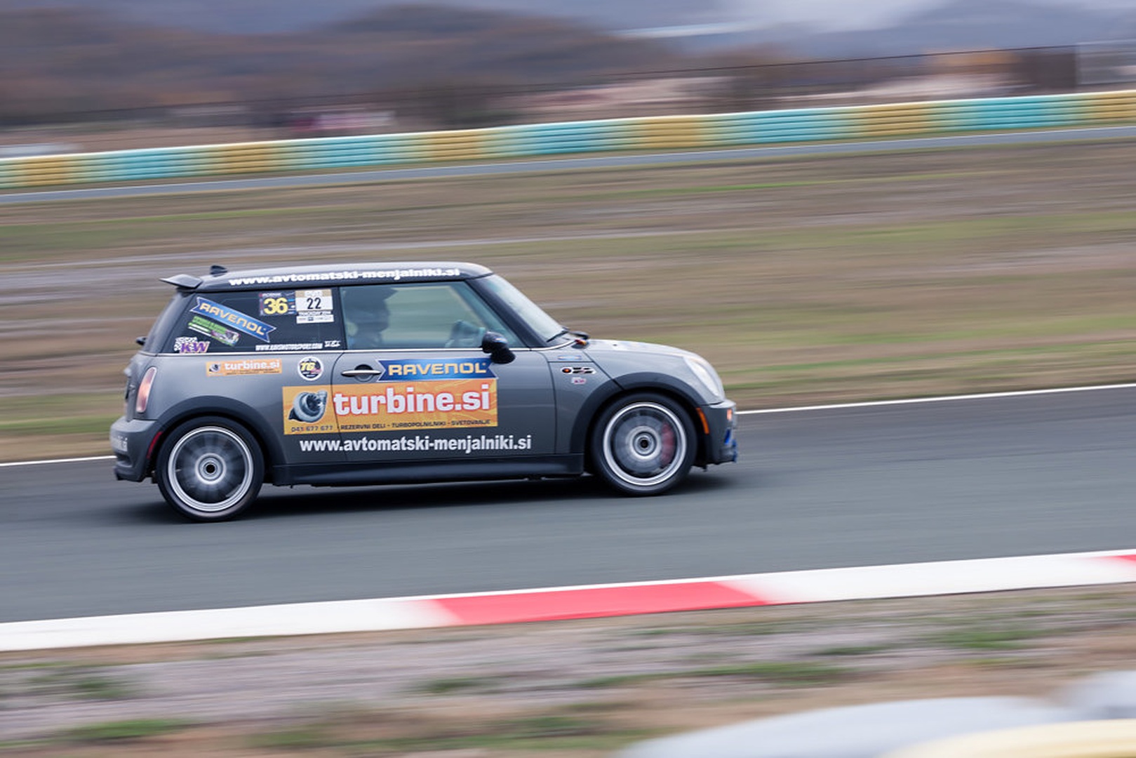 Mini Cooper by Patrik Zaborac