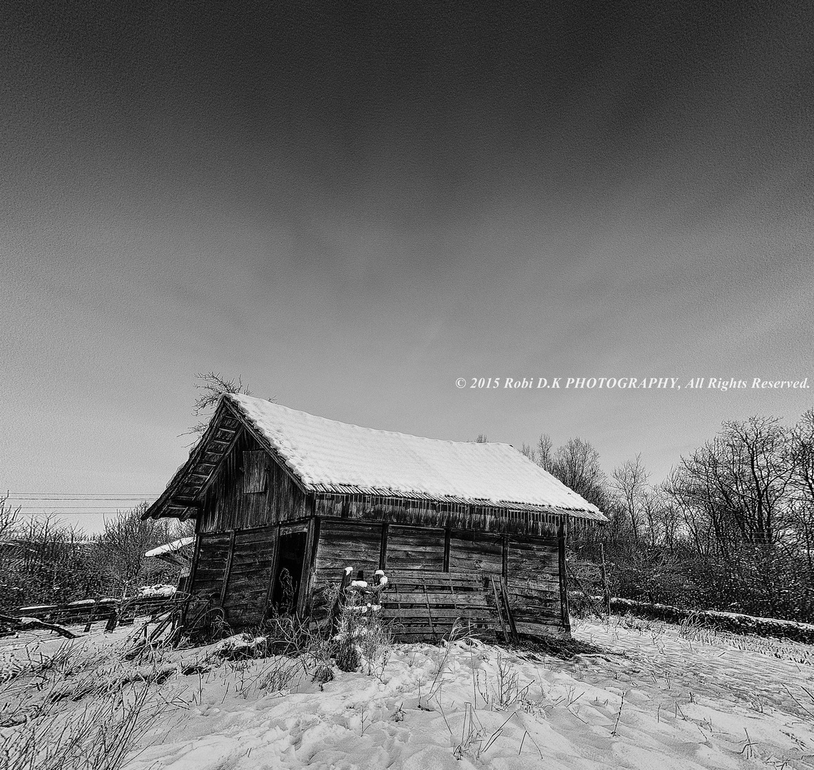Barn B&W. by Robi DebevcKvocka: Photography