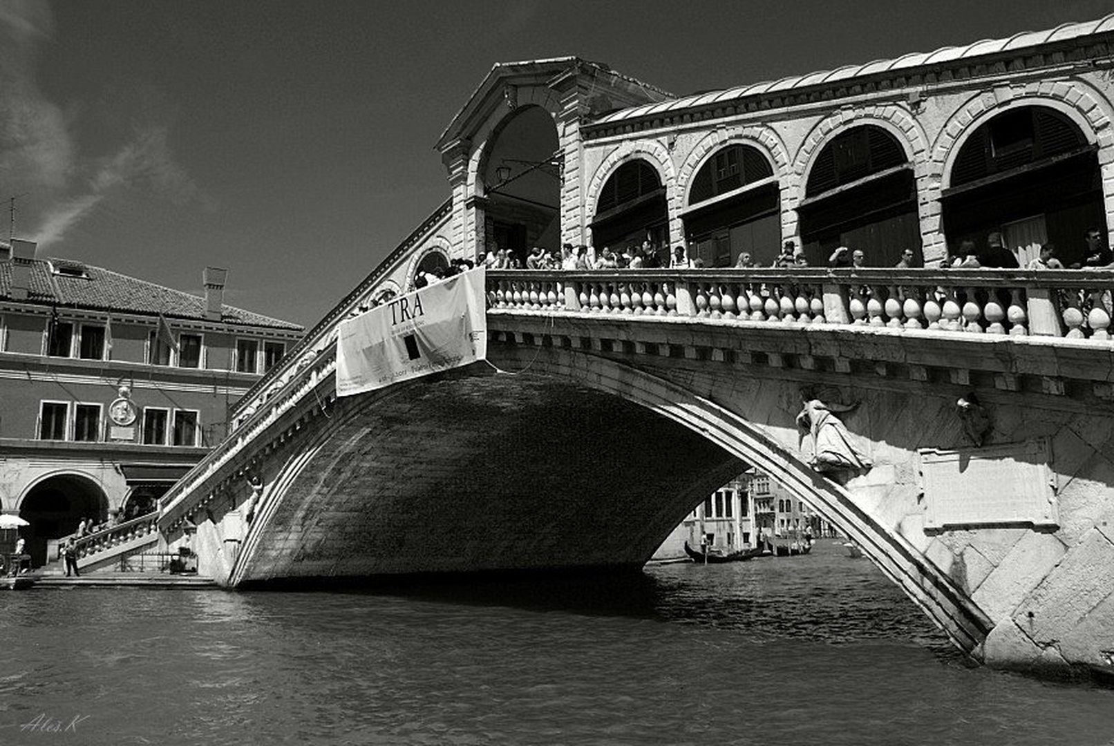 Rialto by grupa T.N.T