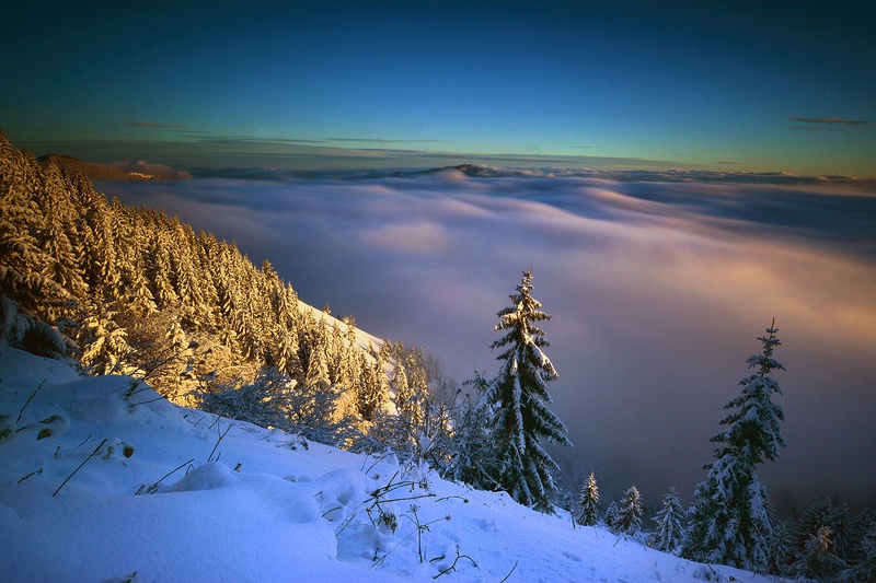 Nad pokrovom .... by Grega Gobovc