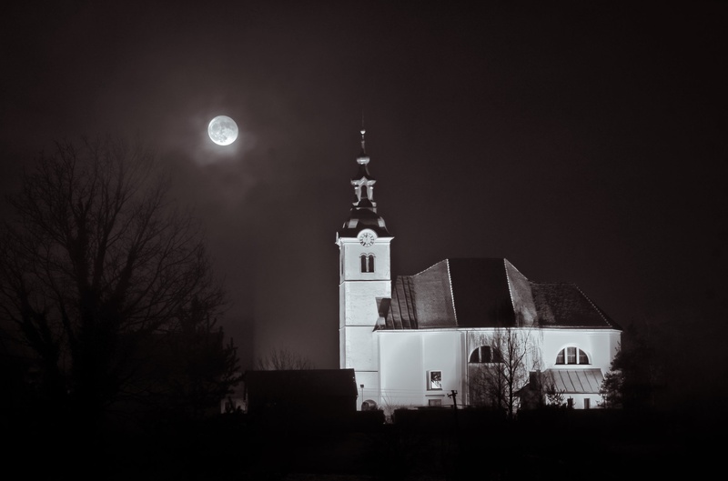Polna luna by piskur