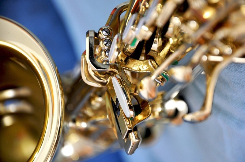 Sax by FotodAmijan