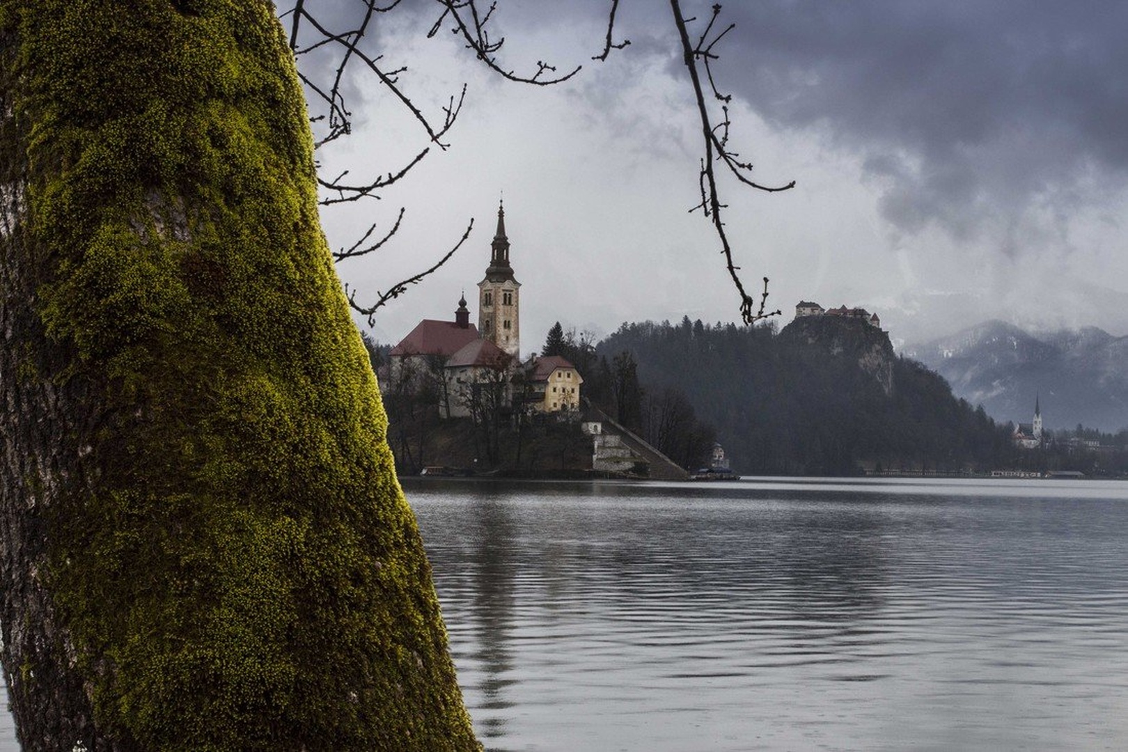 Skriti otok.... by Jan Križaj