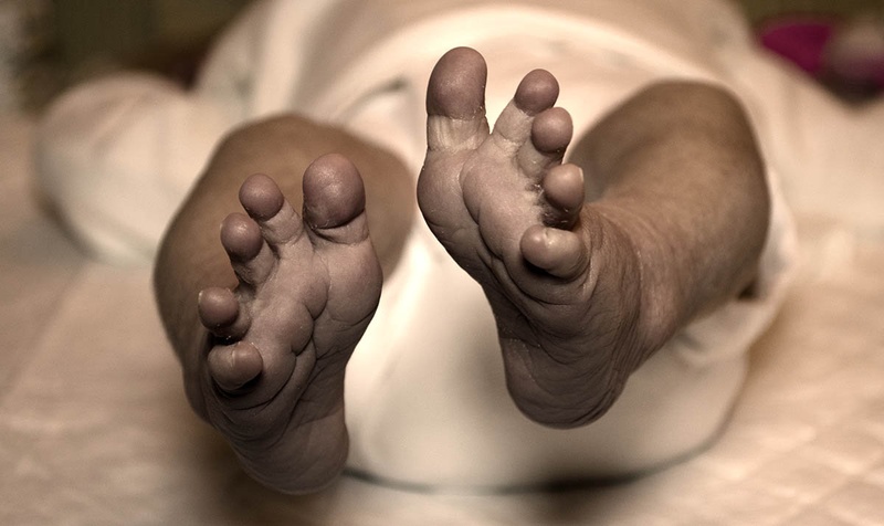 happy feet by Jaka