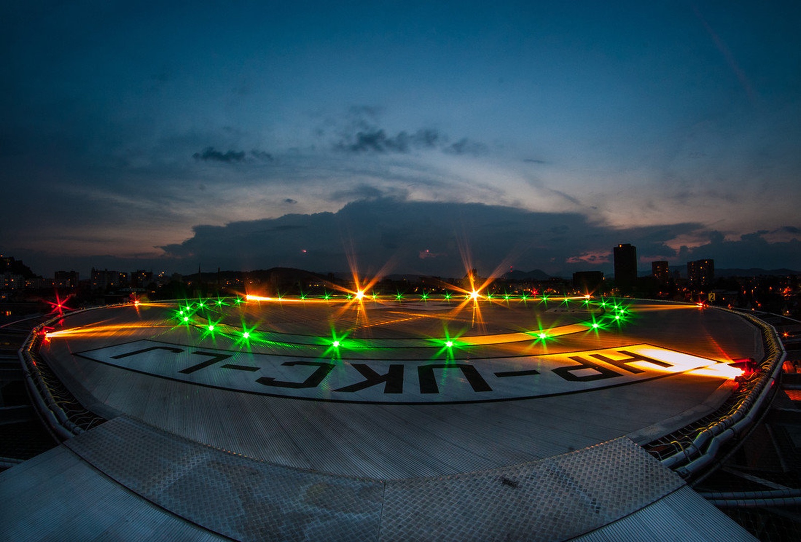 Heliport-UKC by Matic Kremžar