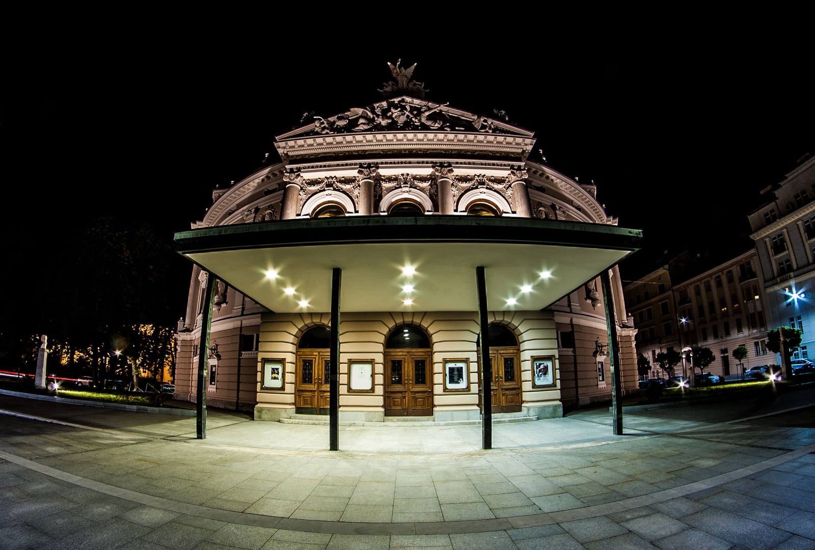 Opera by Matic Kremžar