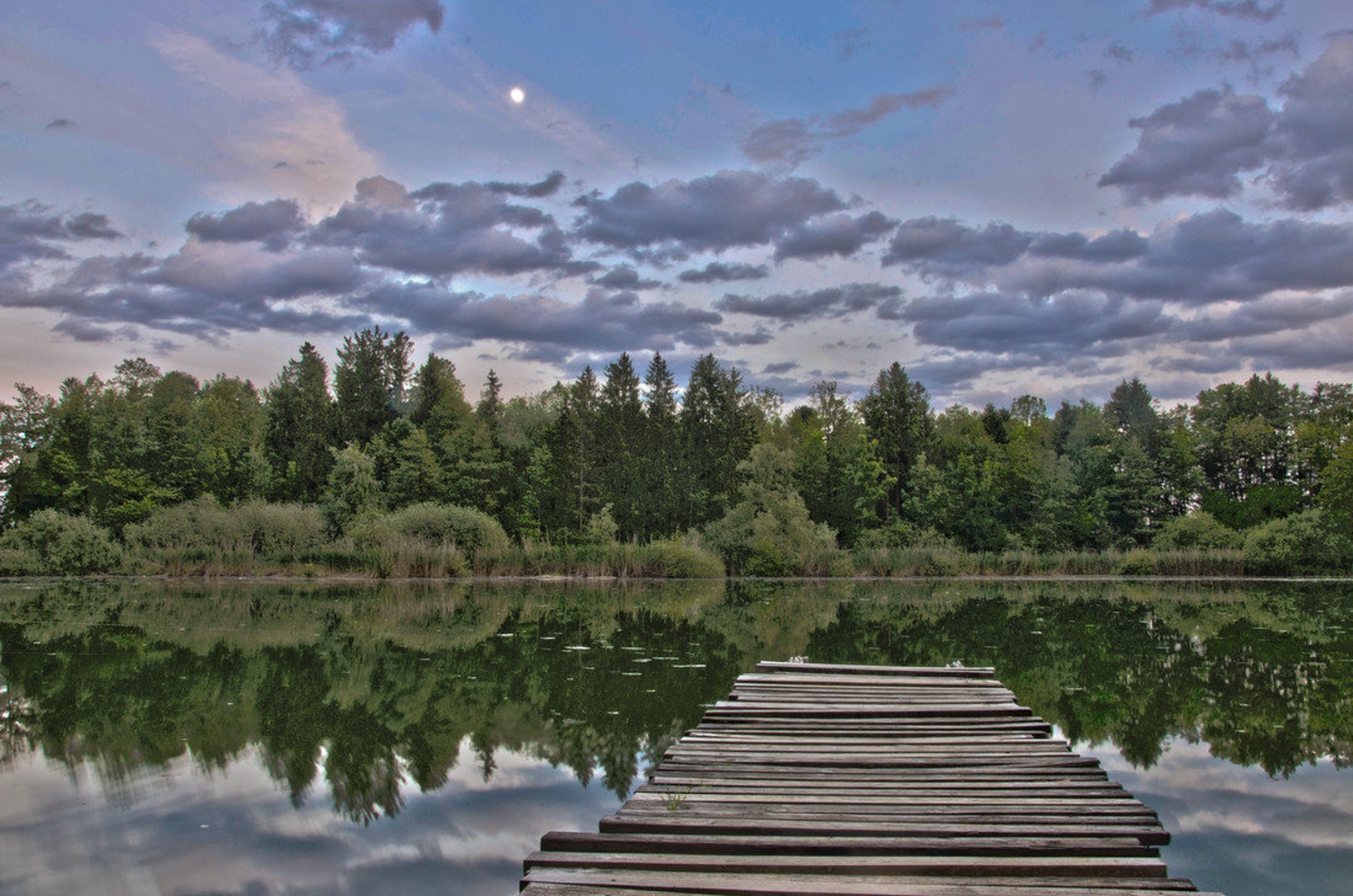 Tam leži jezero ... by Mark Jarc