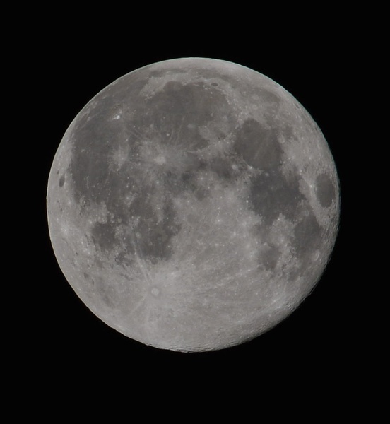 Polna luna by Lupret Dejan