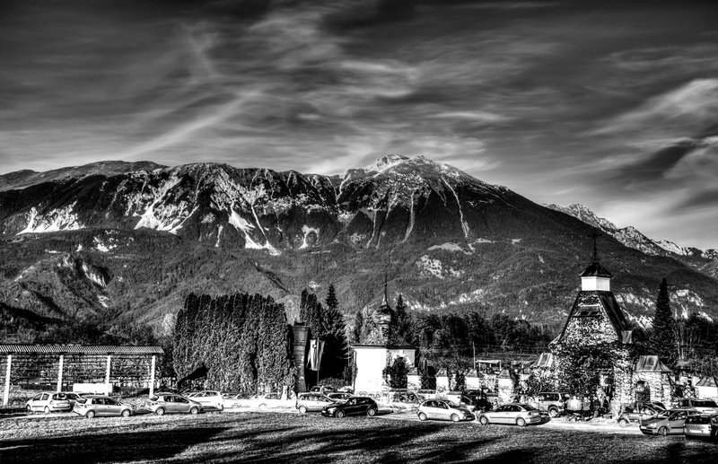 Stol by Anze Bizjan