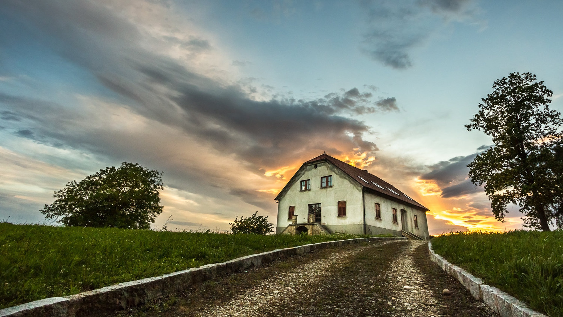 Na griču Štralek by Tomaž K.